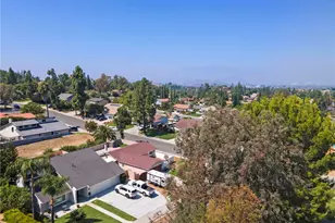 6141 Bluffwood Dr, Riverside, CA 92506 - Photo 45