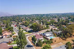 6141 Bluffwood Dr, Riverside, CA 92506 - Photo 47