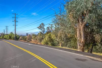 724 W Sunset Drive, Redlands, CA 92373 - Photo 17