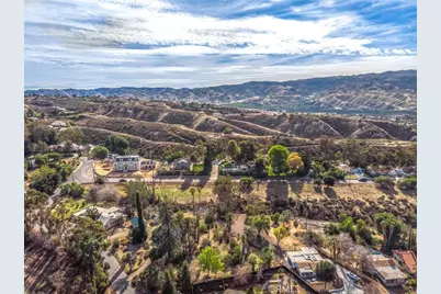 724 W Sunset Drive, Redlands, CA 92373 - Photo 15