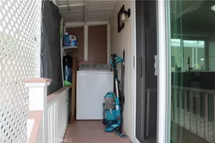 1045 Asuza Ave, Covina, CA 91722 - Photo 39