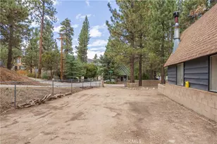 828 W Sherwood Blvd, Big Bear City, CA 92314 - Photo 15