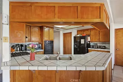 9585 Juniper Street, Apple Valley, CA 92308 - Photo 11