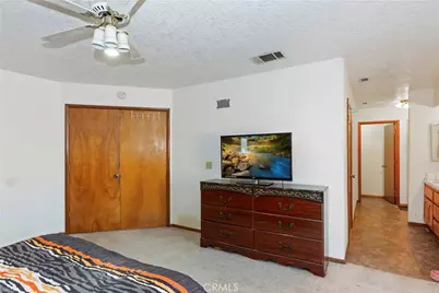 9585 Juniper Street, Apple Valley, CA 92308 - Photo 23