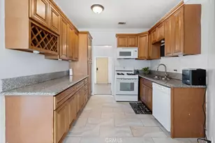 834 Calhoun St, Redlands, CA 92374 - Photo 3