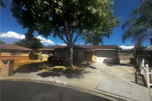 41376 Torrey Pine Ct, Hemet, CA 92544 - Photo 1