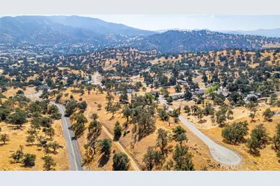 18750 Alameda Pl, Bear Valley Springs, CA 93561 - Photo 13