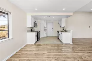 8121 Anaconda Ave, Oak Hills, CA 92344 - Photo 15