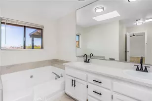 8121 Anaconda Ave, Oak Hills, CA 92344 - Photo 29