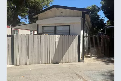 4015 Mountain Dr #24, San Bernardino, CA 92407 - Photo 17