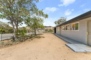 7427 Acoma Trail, Yucca Valley, CA 92284 - Photo 17