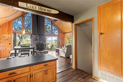 1159 Yellowstone, Lake Arrowhead, CA 92352 - Photo 11
