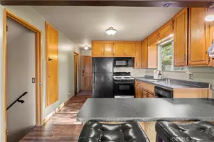 1159 Yellowstone, Lake Arrowhead, CA 92352 - Photo 9