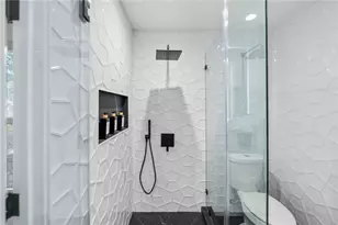 408 Rustic Dr, Los Angeles, CA 90065 - Photo 37