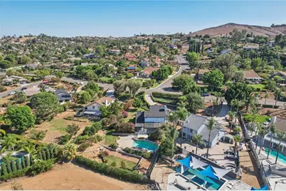 10691 Orchard View Lane, Riverside, CA 92503 - Photo 41