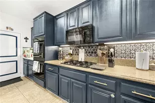 38327 Rancho Vista Dr, Beaumont, CA 92223 - Photo 17