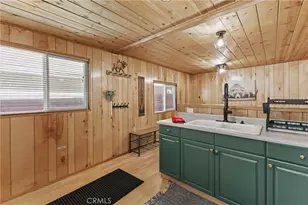 317 Moreno, Sugarloaf, CA 92386 - Photo 7