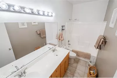 15062 Amorose Street, Lake Elsinore, CA 92530 - Photo 13