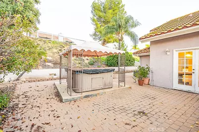 39822 Barcelona, Murrieta, CA 92562 - Photo 45