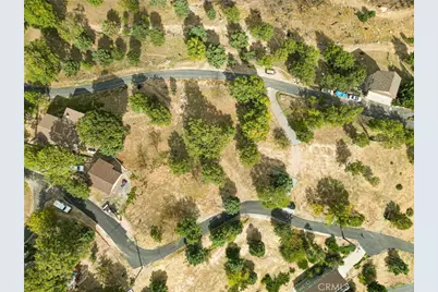 25 Pine Cone, Running Springs, CA 92382 - Photo 5