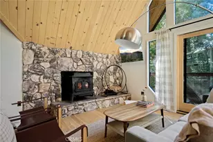 385 Birchwood Dr, Lake Arrowhead, CA 92352 - Photo 9