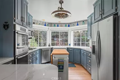 1388 Yellowstone, Lake Arrowhead, CA 92352 - Photo 19