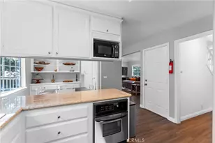 955 Teakwood Dr, Lake Arrowhead, CA 92352 - Photo 15