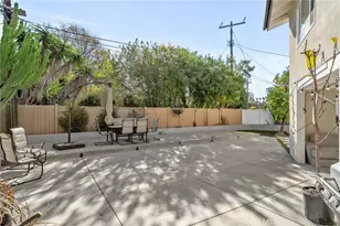 2750 San Carlos Ln, Costa Mesa, CA 92626 - Photo 15