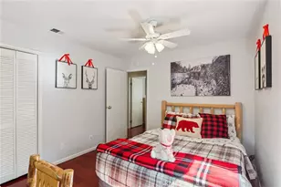 25089 Moon Dr, Crestline, CA 92325 - Photo 19