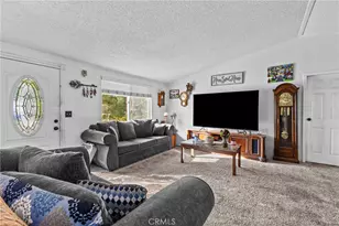 33945 Red Mountain, Hemet, CA 92544 - Photo 11
