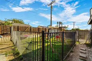 7511 Buckeye St, Highland, CA 92346 - Photo 31