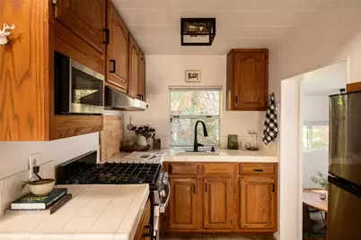 782 Lake Drive, Lake Arrowhead, CA 92352 - Photo 9