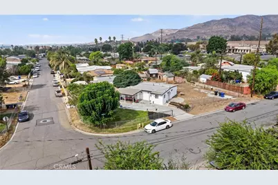 7411 Eddy, Jurupa Valley, CA 92509 - Photo 39