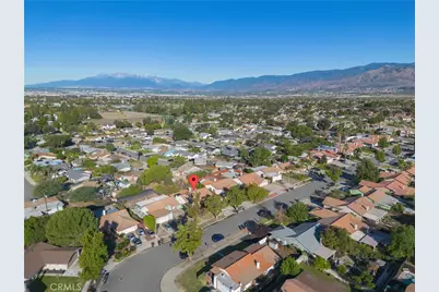 1323 Kingswood, Redlands, CA 92374 - Photo 7