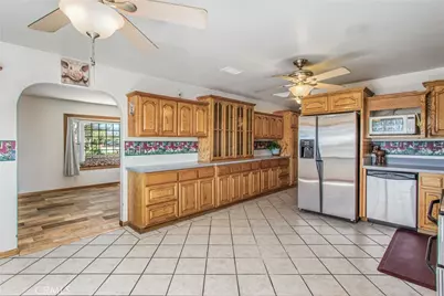 7045 Oak Hill Road, Oak Hills, CA 92344 - Photo 7