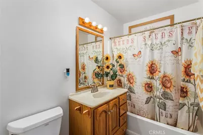 7045 Oak Hill Road, Oak Hills, CA 92344 - Photo 19