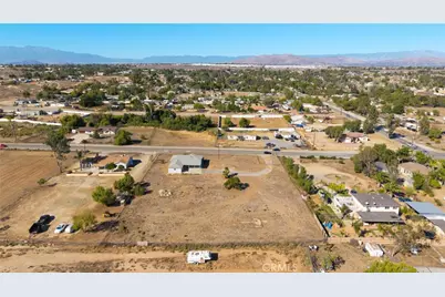 20407 Markham, Perris, CA 92570 - Photo 25