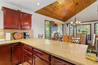 221 Grizzly Road, Lake Arrowhead, CA 92317 - Photo 3