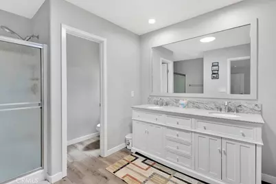 9814 Oakwood Avenue, Hesperia, CA 92345 - Photo 17