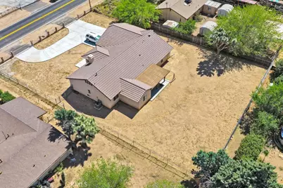 9814 Oakwood Avenue, Hesperia, CA 92345 - Photo 39