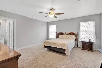 9814 Oakwood Avenue, Hesperia, CA 92345 - Photo 13