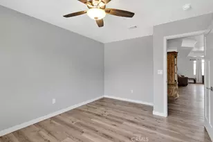 9814 Oakwood Ave, Hesperia, CA 92345 - Photo 29