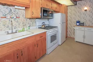 1060 Sierra, Big Bear City, CA 92314 - Photo 17