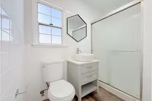 556 W 99th St, Los Angeles, CA 90044 - Photo 33