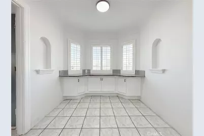 556 W 99th Street, Los Angeles, CA 90044 - Photo 39