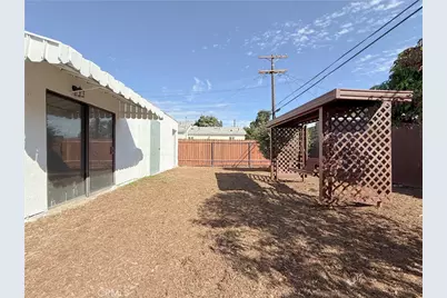 556 W 99th Street, Los Angeles, CA 90044 - Photo 47