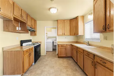 1190 W 14th, San Bernardino, CA 92411 - Photo 3