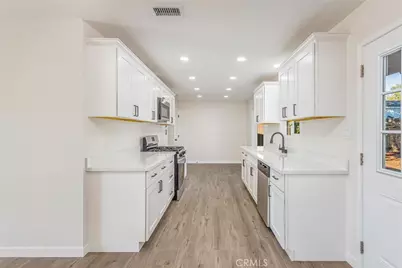 13397 Robin Court, Yucaipa, CA 92399 - Photo 11