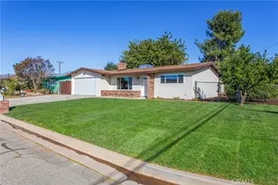 13397 Robin Ct, Yucaipa, CA 92399 - Photo 3