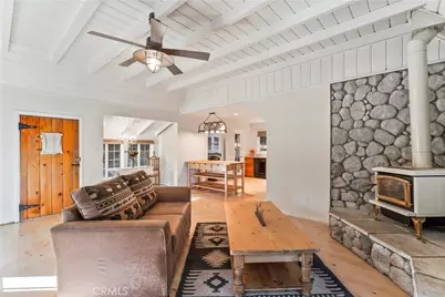 784 Sierra Vista, Twin Peaks, CA 92391 - Photo 5